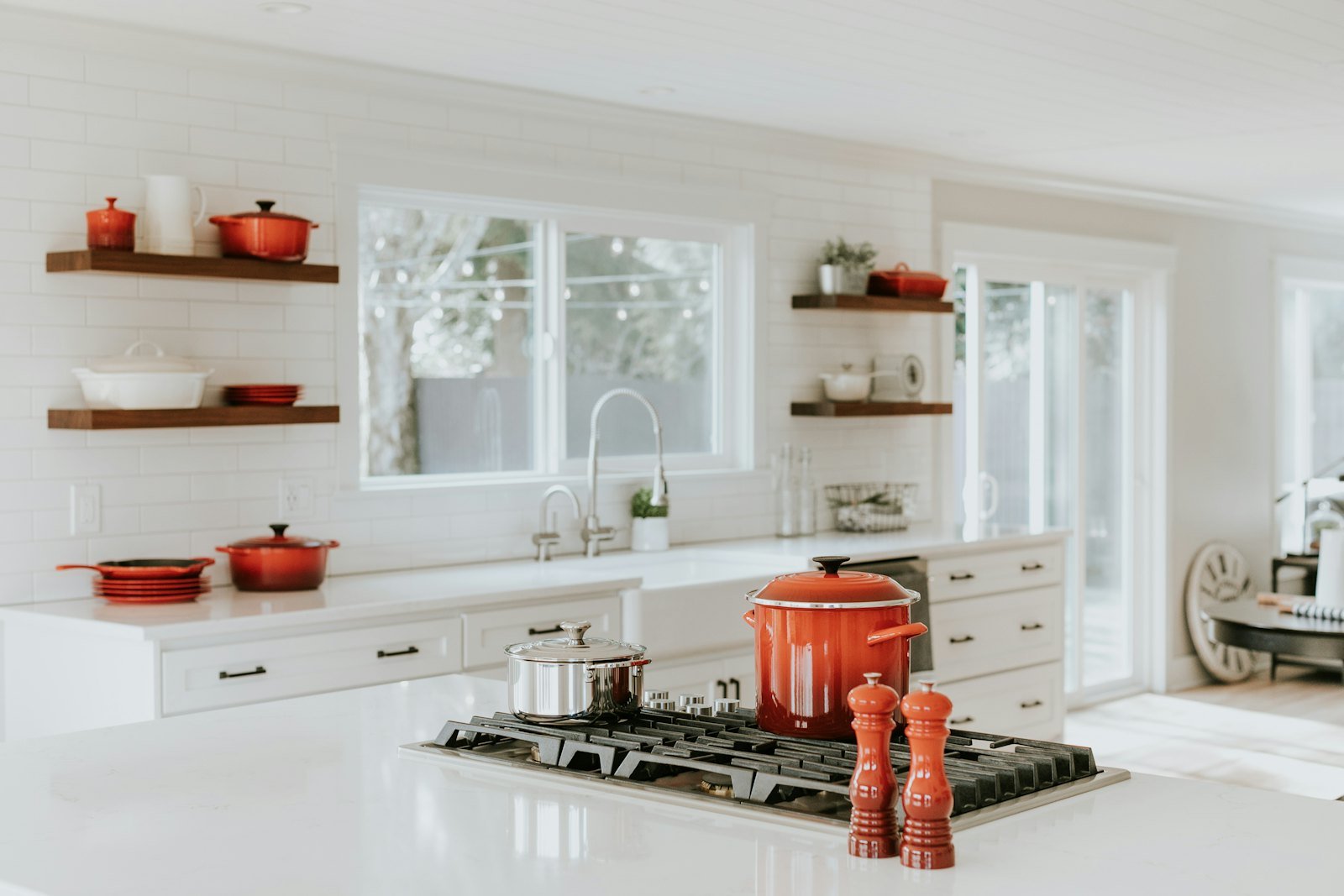 Bright modern kitchen